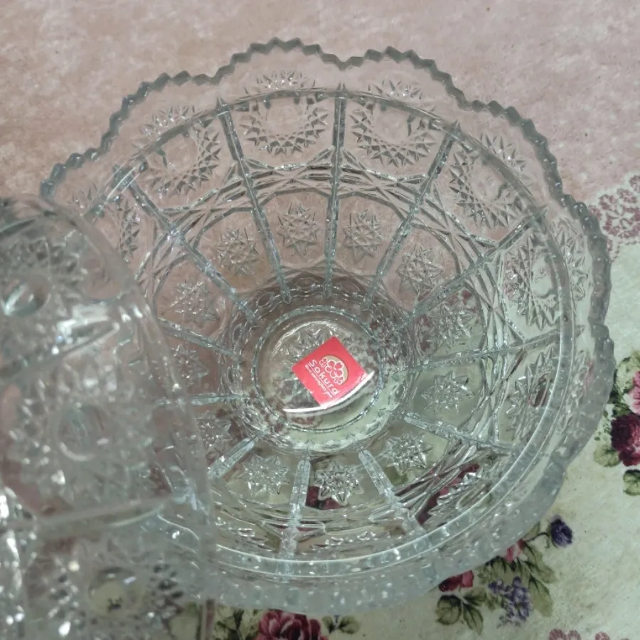 ظرف پذیرایی یا جای شکلات
