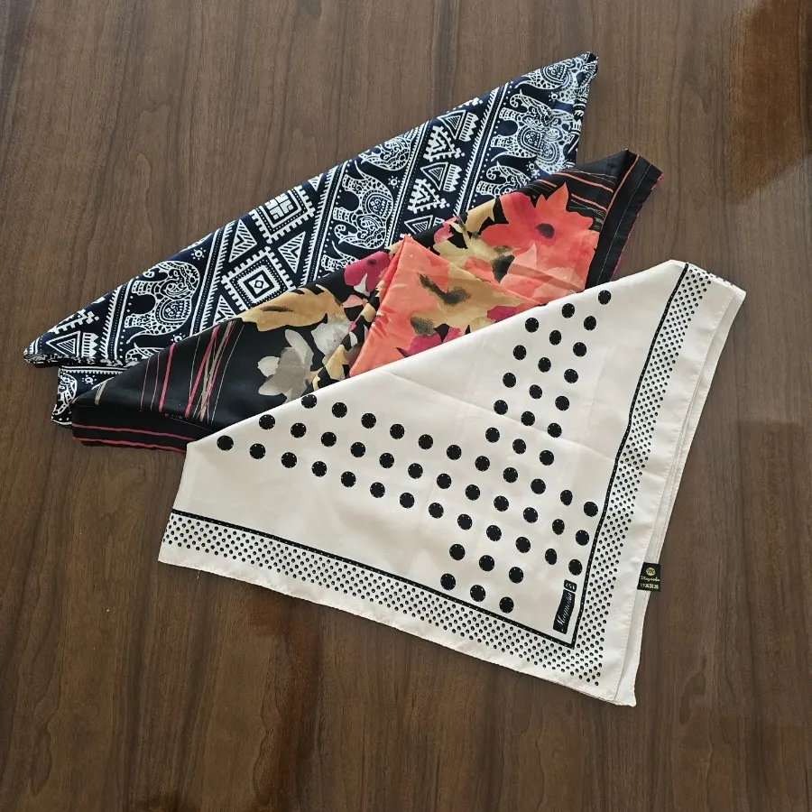 روسری ساتن