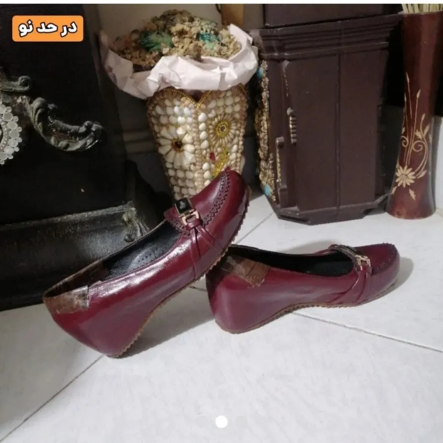 کفش اسپرت زرشکی