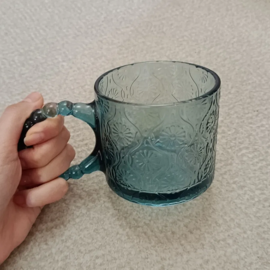 ماگ شیشه ای گل برجسته
