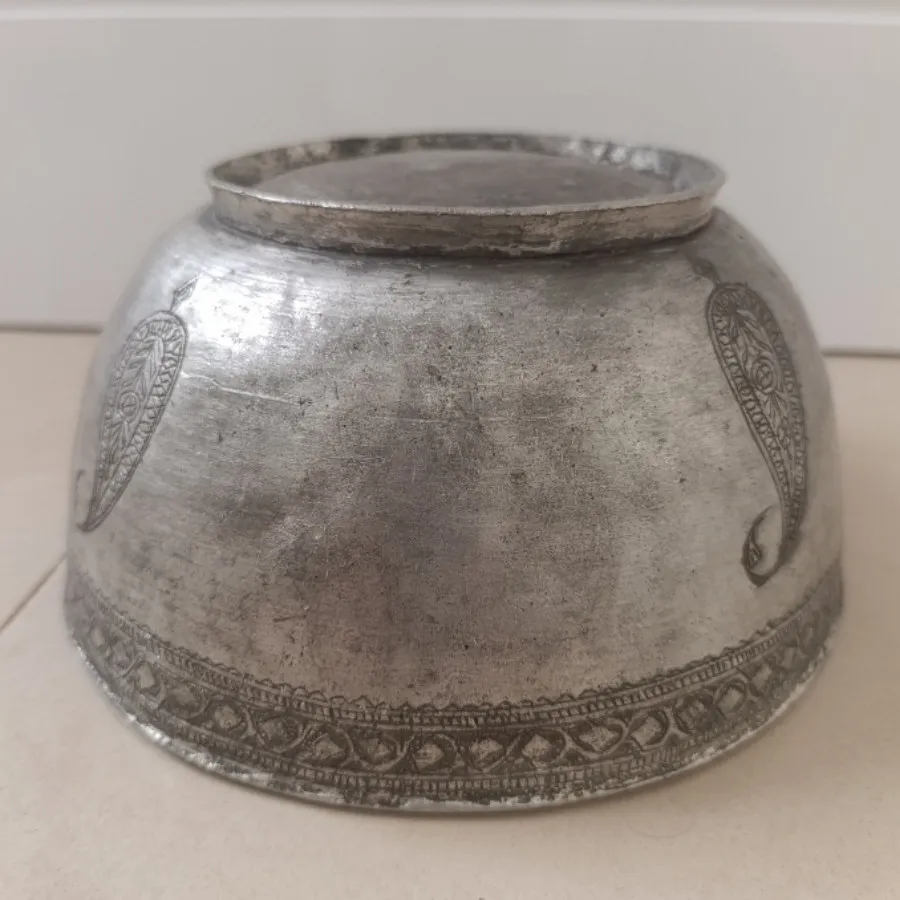 کاسه مسی قدیمی