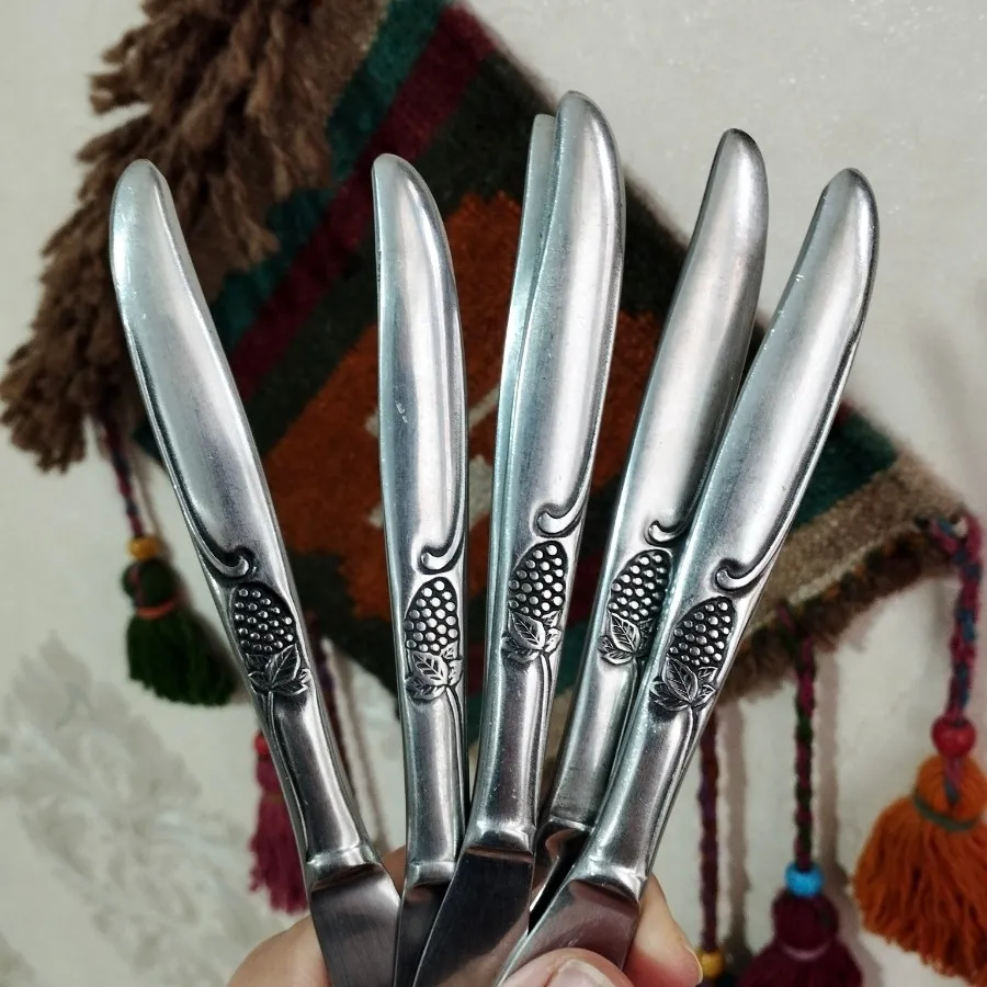 کاردغذاخوری سیاه قلم