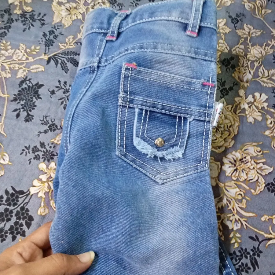 شلوار جین بچگانه