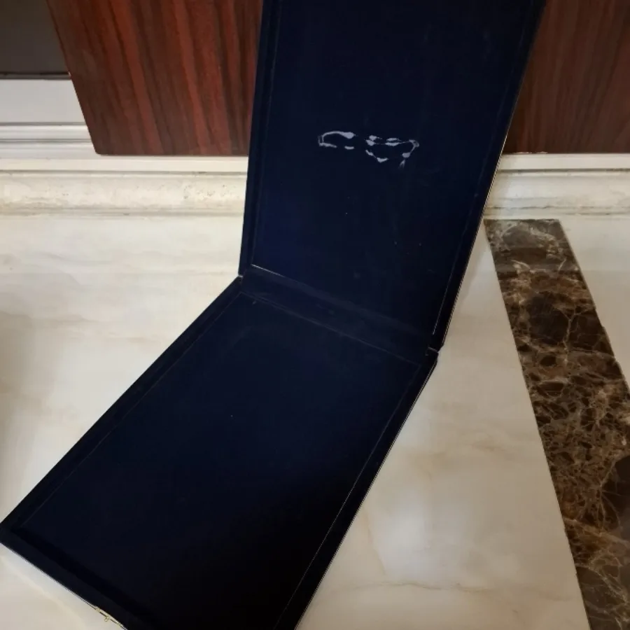جعبه مخمل بزرگ
