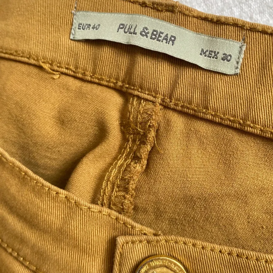شلوار جین کاغدی pull&bear