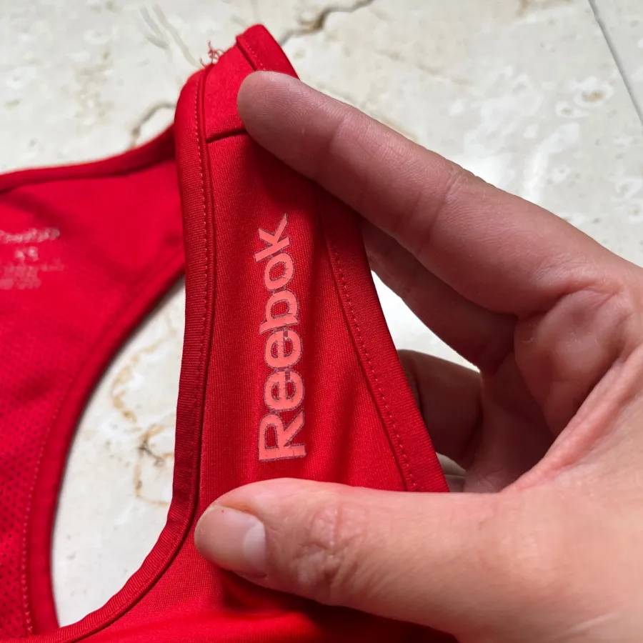 نیم تنه ورزشی reebok