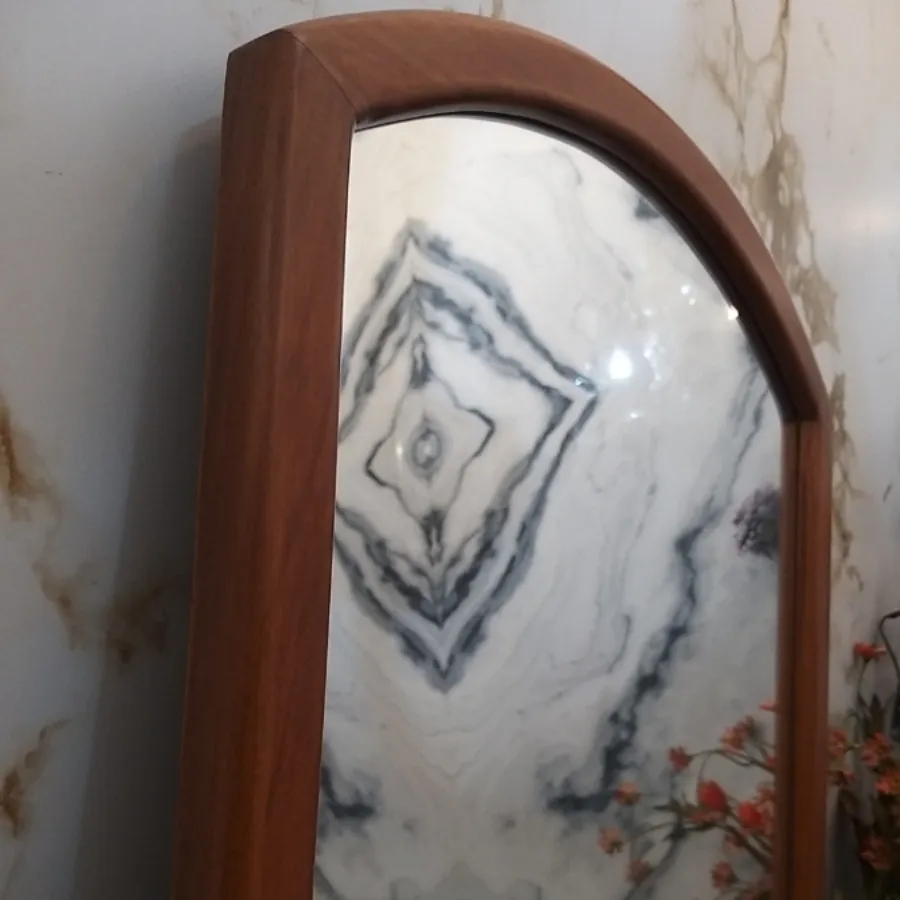 اینه چوبی