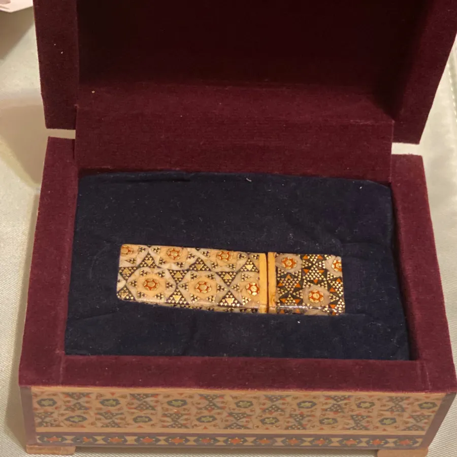 جعبه ی خاتم
