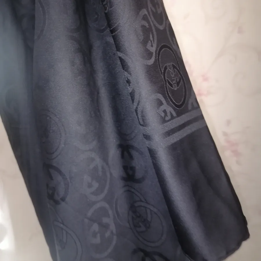 روسری قواره بزرگ ساتن