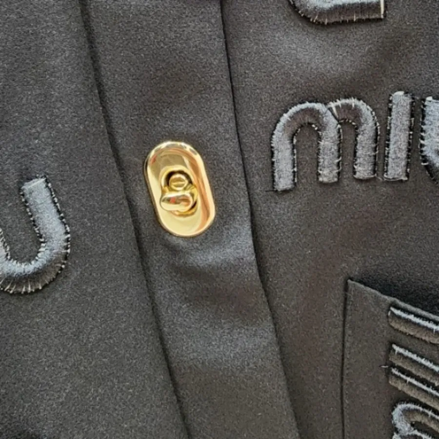 کت miu miu