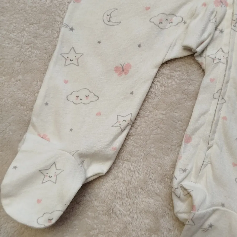 سرهمی برند carter's