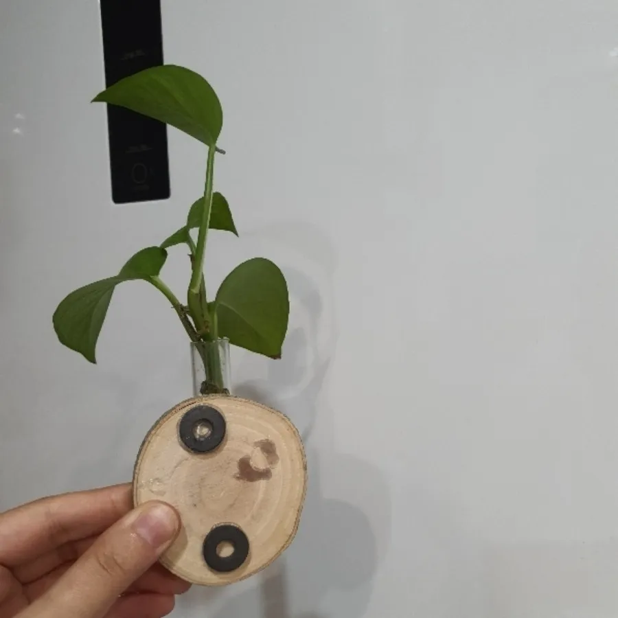 مگنت گلدانی یخچال