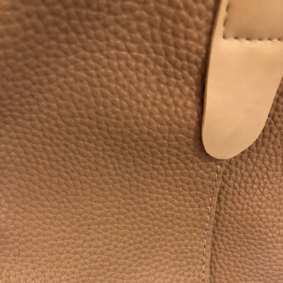 کیف کوله کرم
