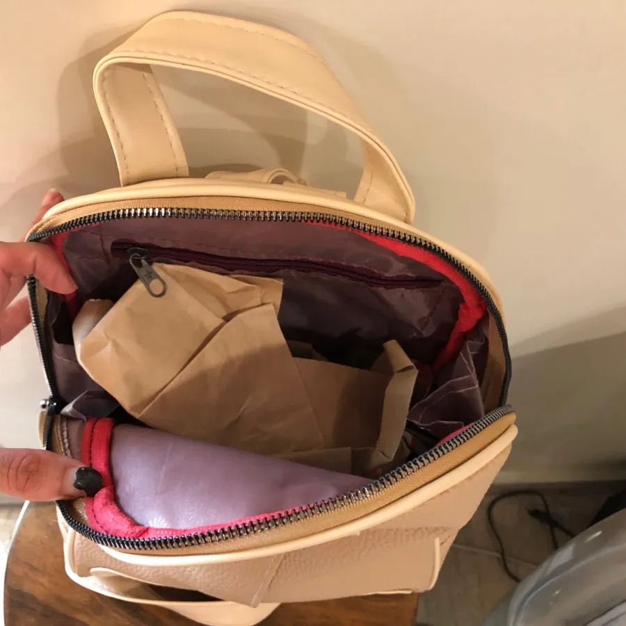 کیف کوله کرم