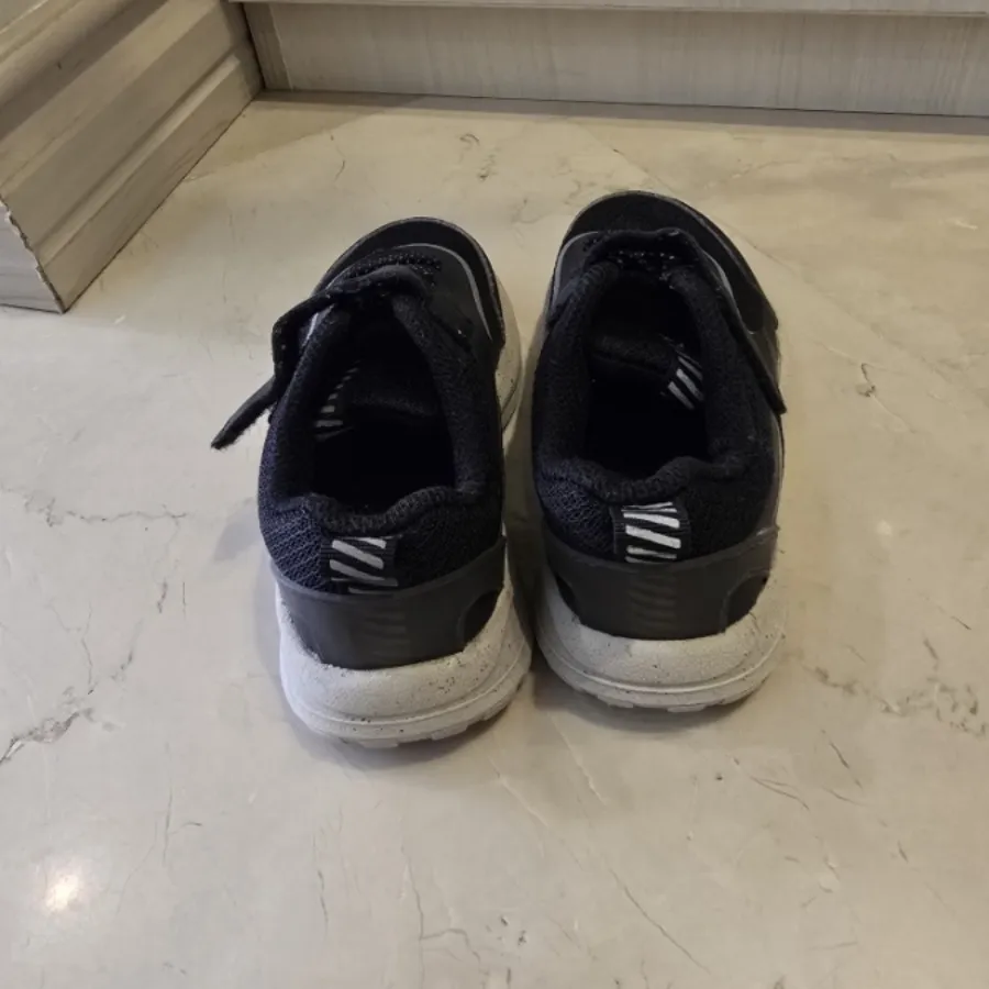 کتونی زارا اصل