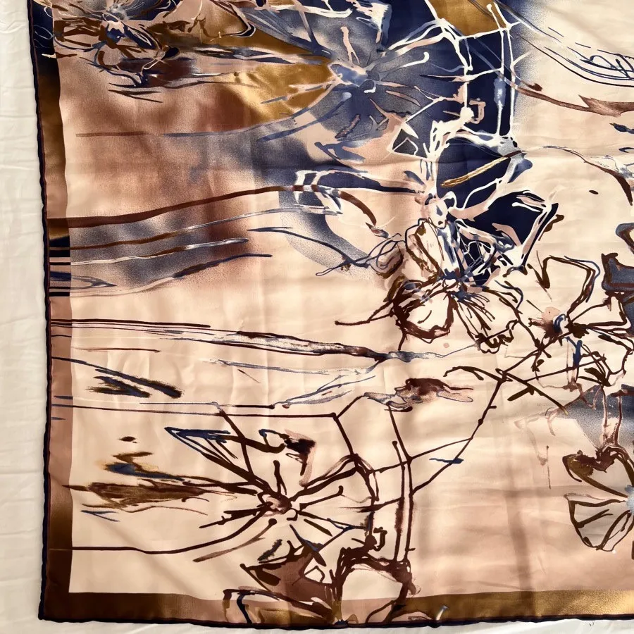 روسری طرحدار هنری