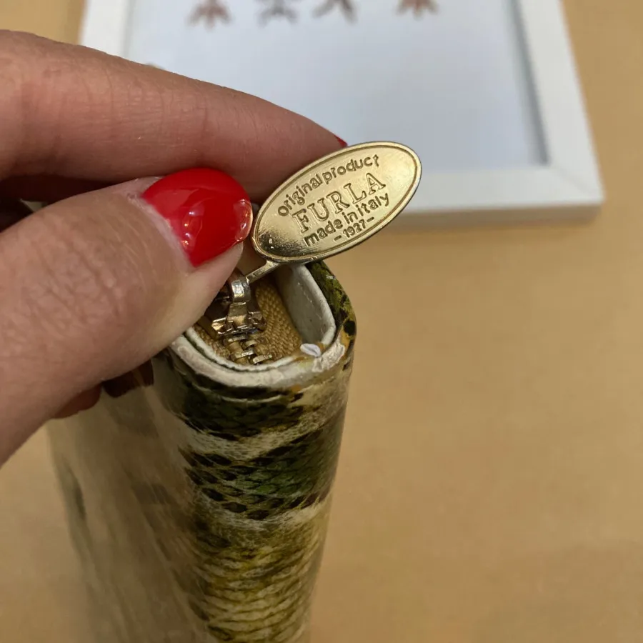 کیف پول زنانه پوست ماری