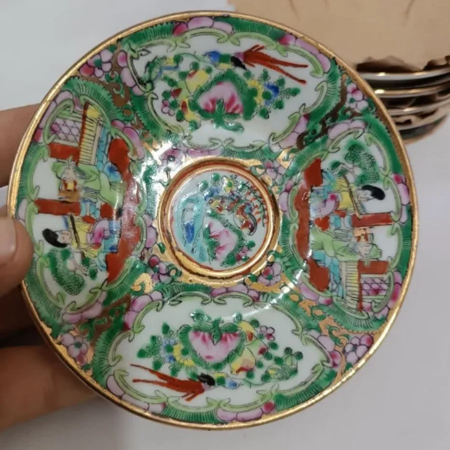 نعلبکی گلمرغی