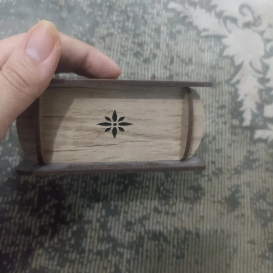 جعبه چوبی