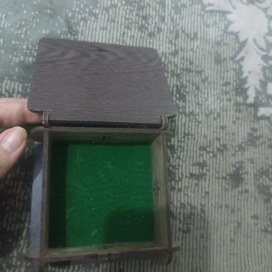 جعبه چوبی