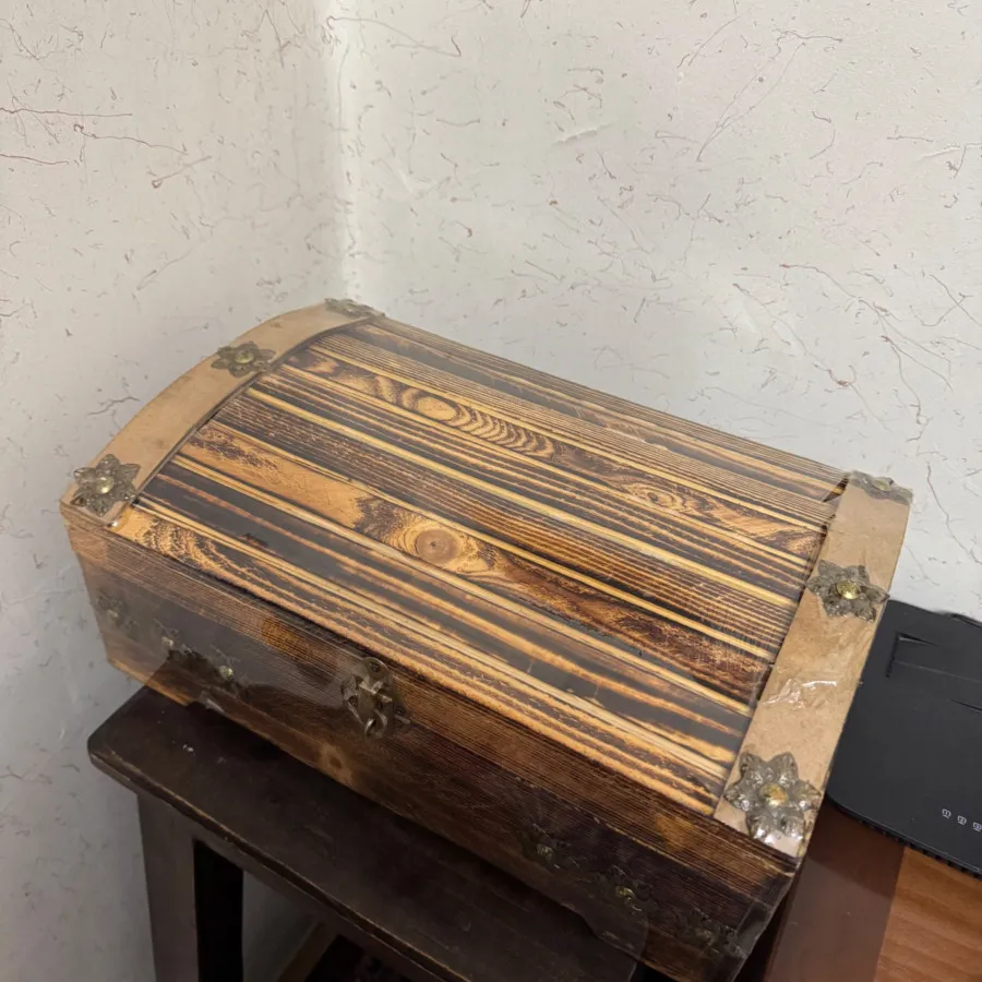 صندوق چوبی