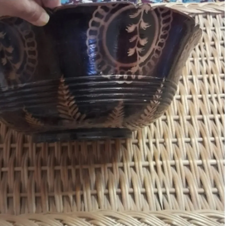 کاسه چوبی قدیمی