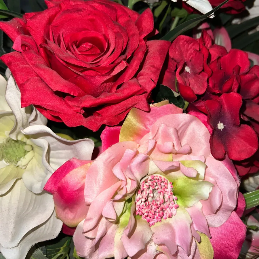 سبد گل مصنوعی