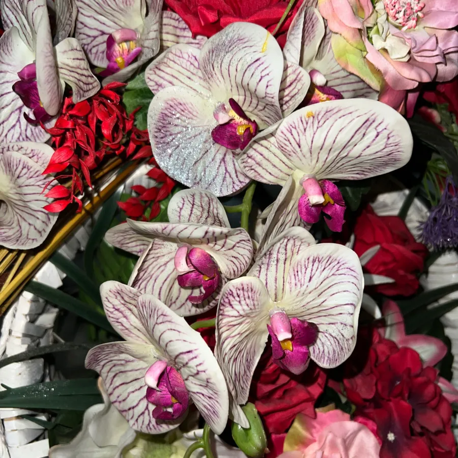سبد گل مصنوعی