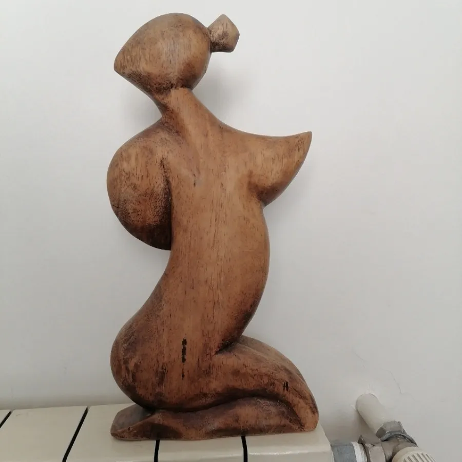 مجسمه وارداتی چوبی مادر