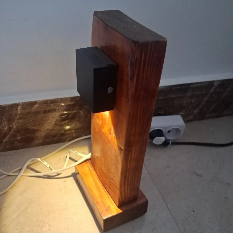 چراغ مطالعه