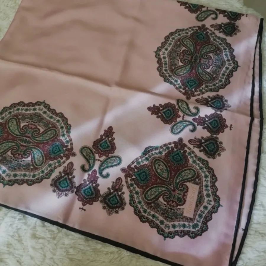 روسری ابریشم