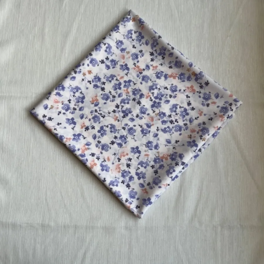روسری کرپ طرحدار