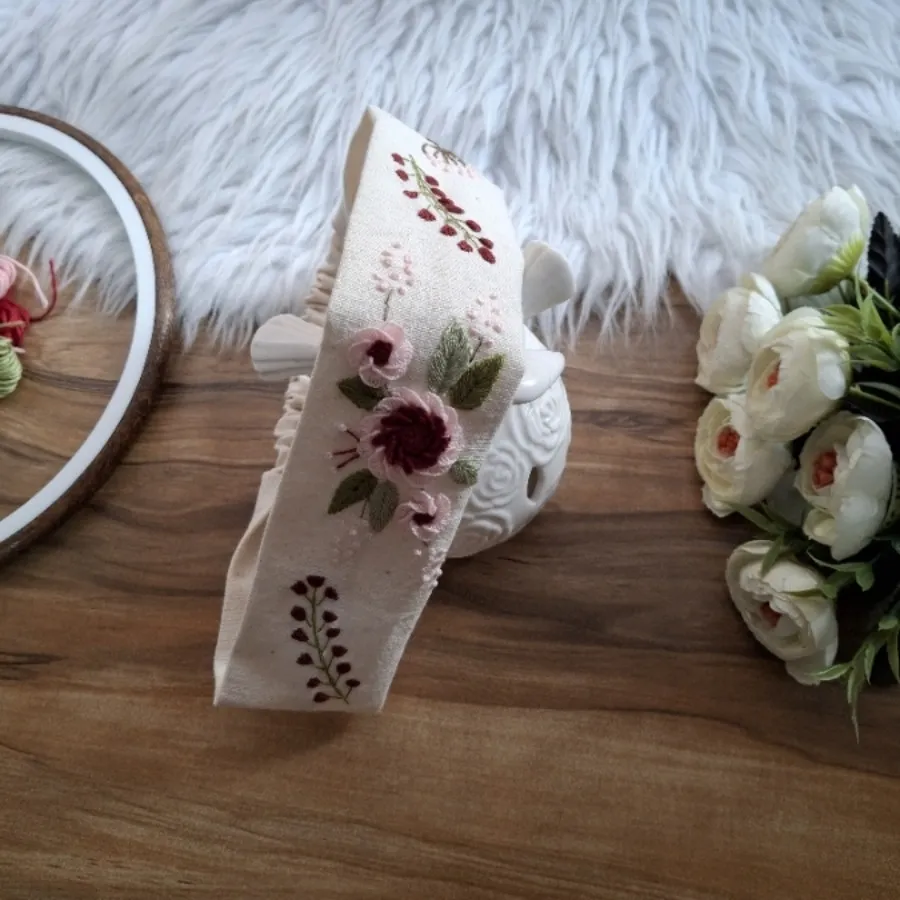 هدبند گلدوزیشده
