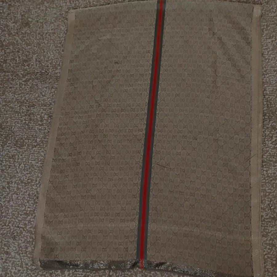 شال گوچی