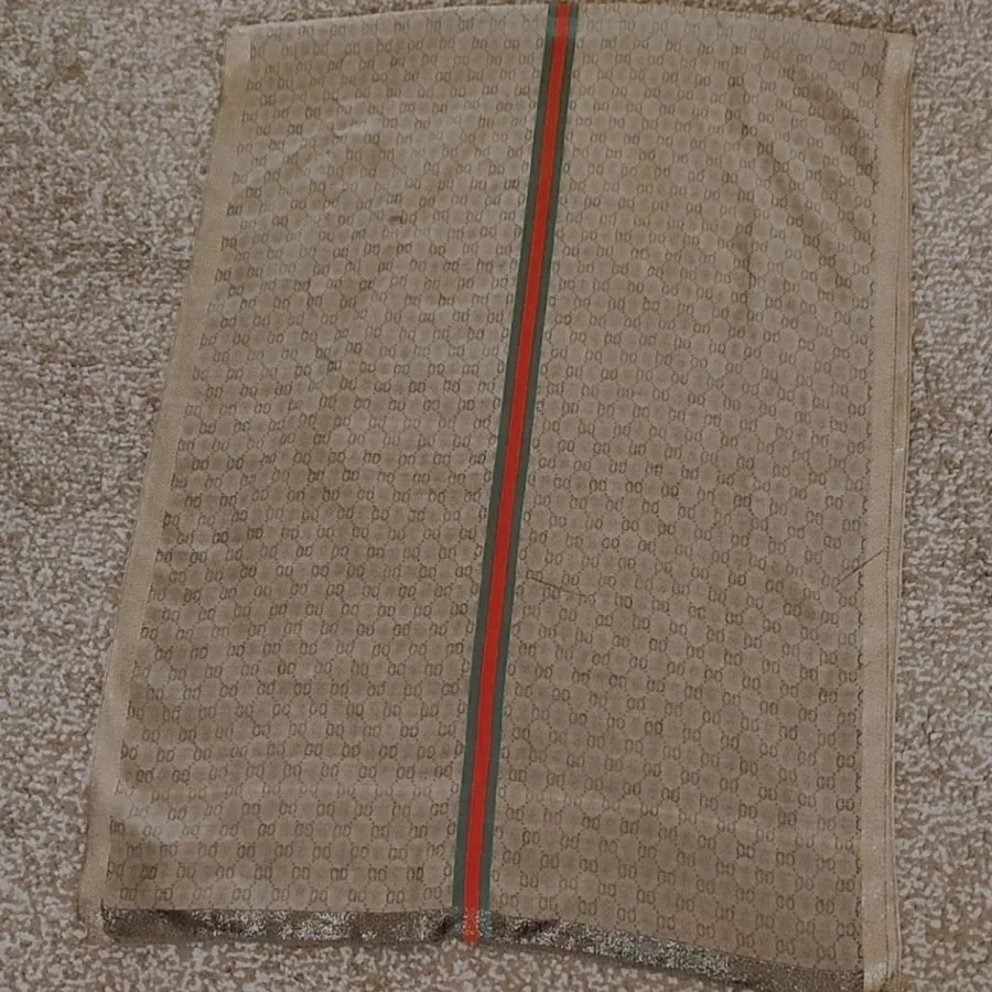 شال گوچی