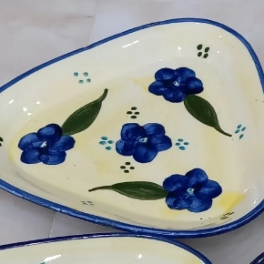 شیرینی خوری