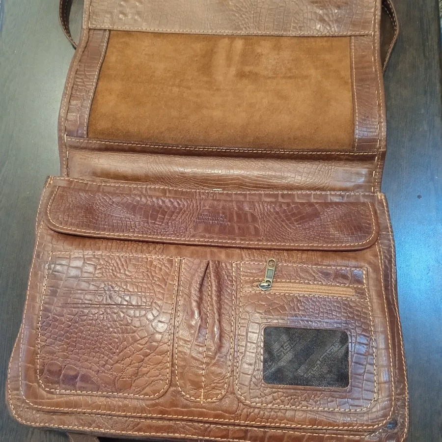 کیف اداری چرم کیش
