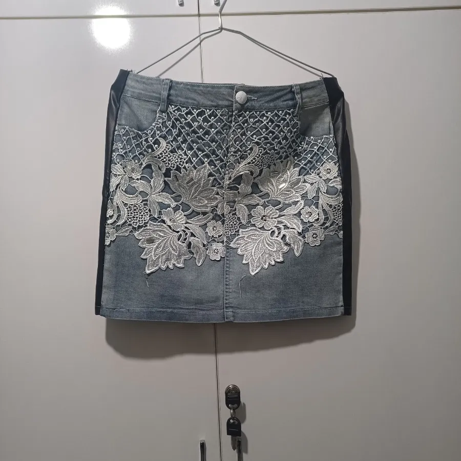 کت و دامن لی گیپور نو نو