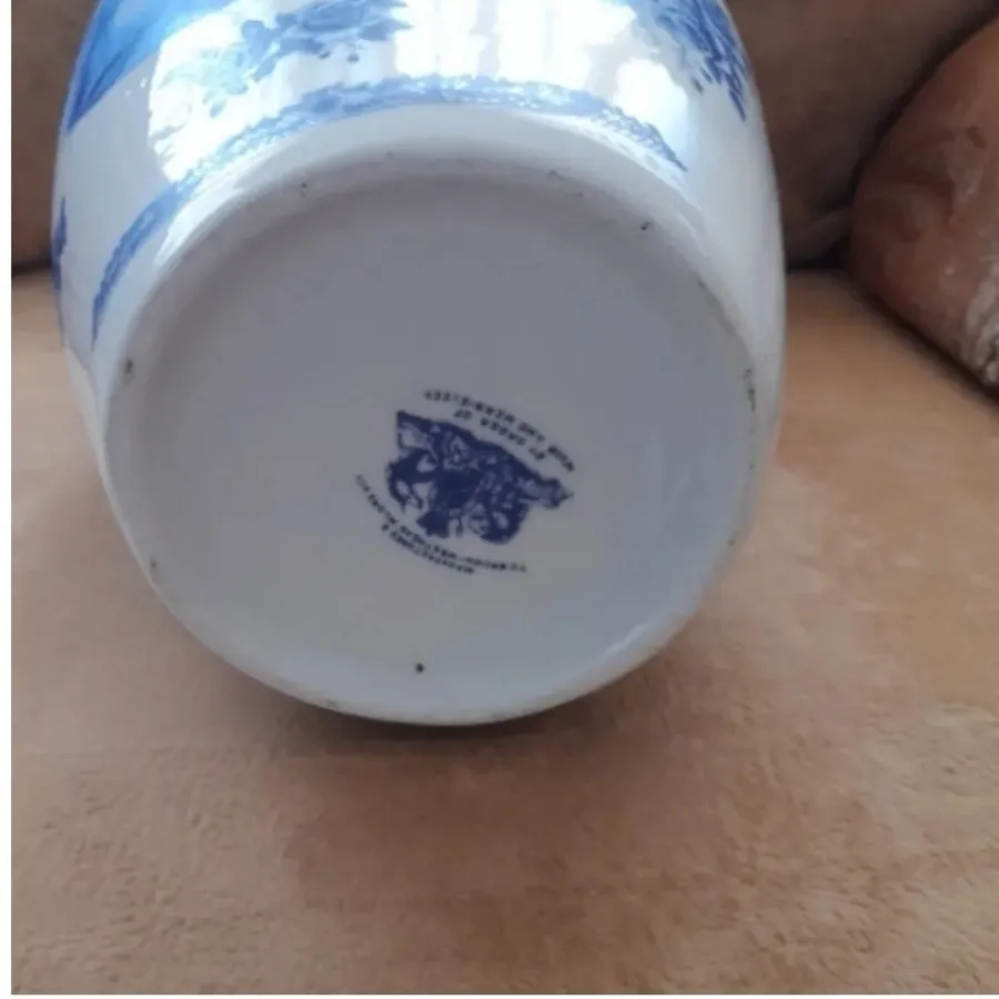گلدان بزرگ