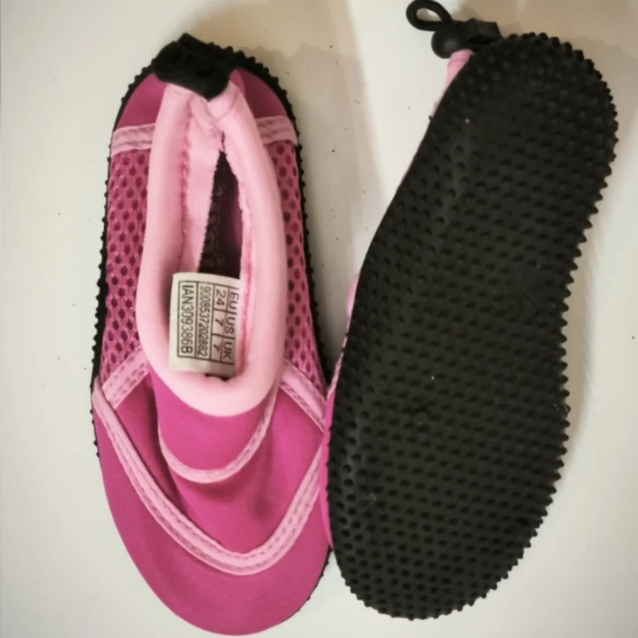 کفش اسپرت بچه‌گانه