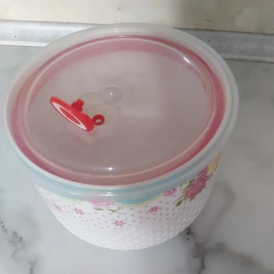 ظرف چینی درب دار