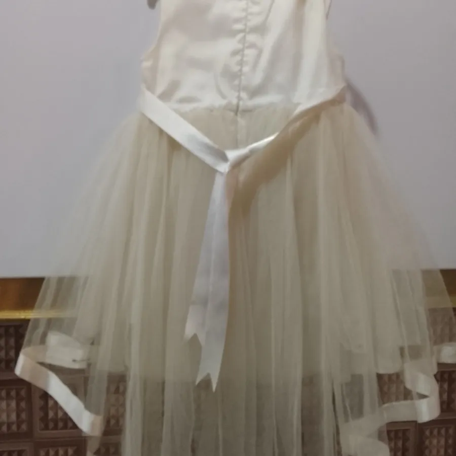 لباس عروس بچگانه