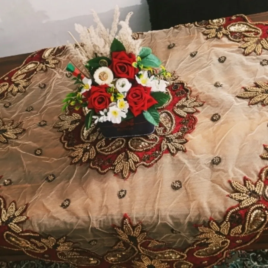 رومیزی ملیله دوزی کار دست