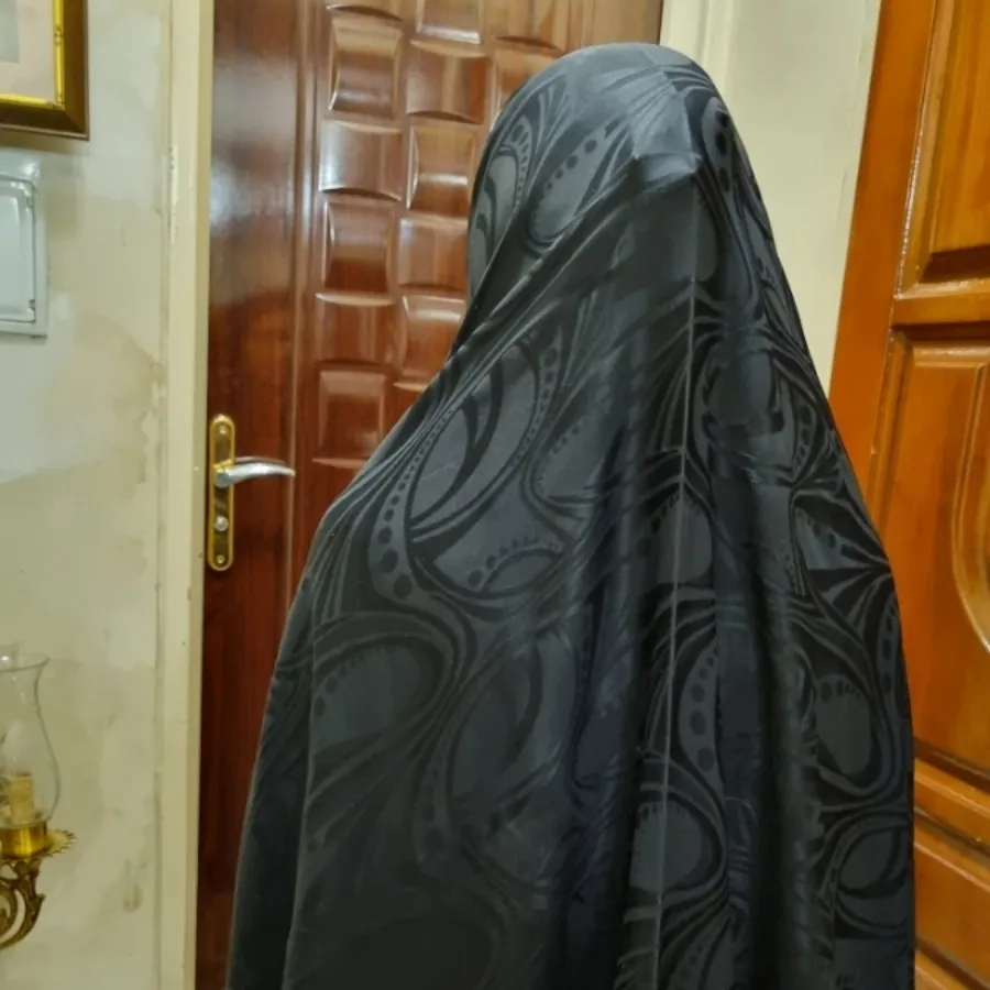 چادر مشکی طرحدار