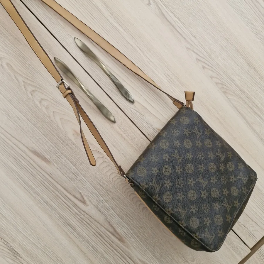 کیف قهوه ای لویی ویتون LV