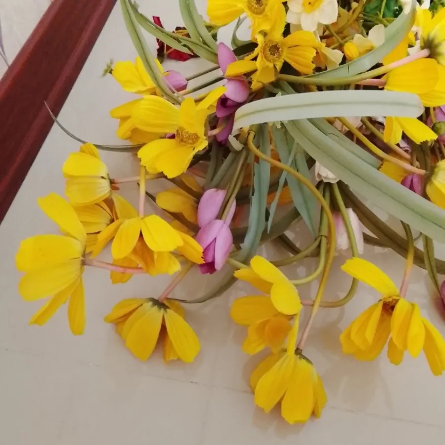 گل مصنوعی