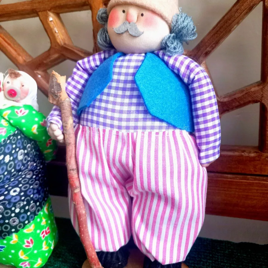 مجسمه دکوری پارچه ای