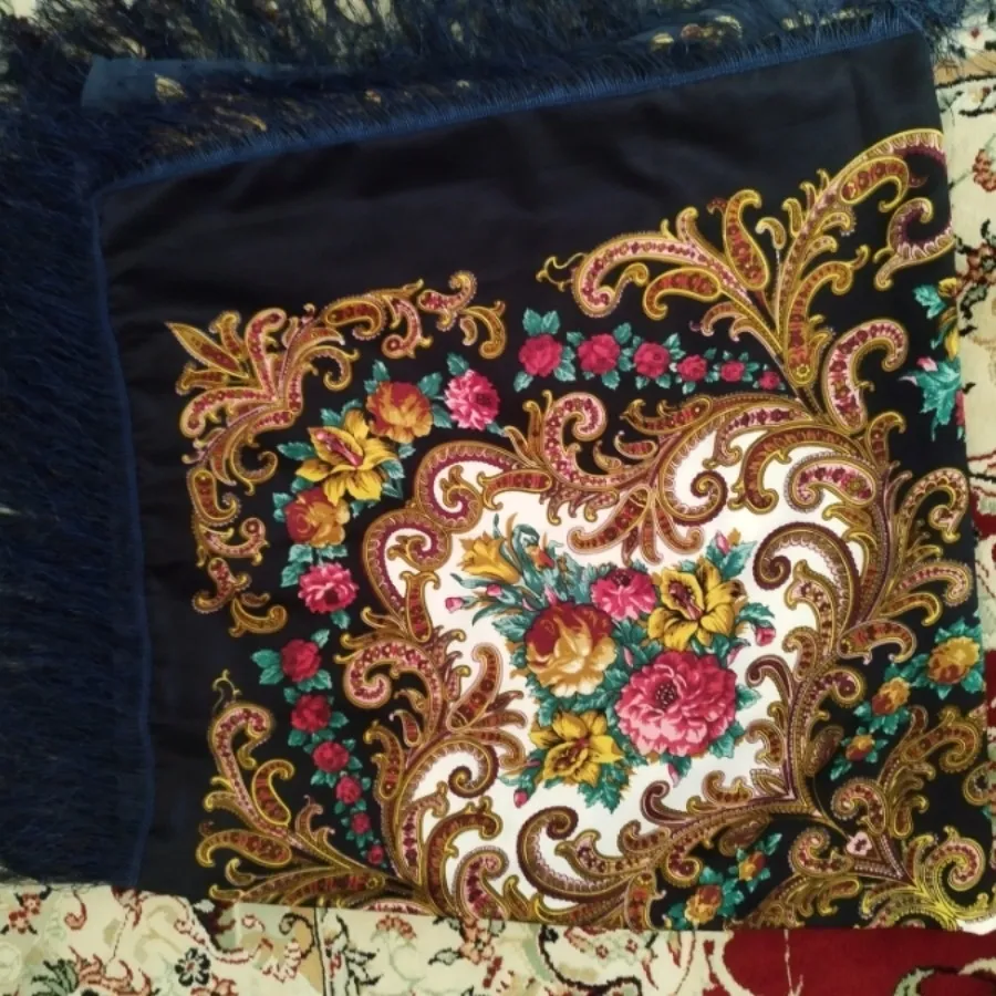 روسری نونو ریشه دار