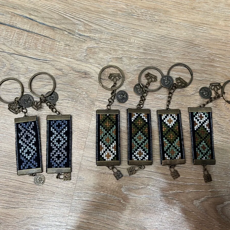 دسته کلید و دستبند سنتی