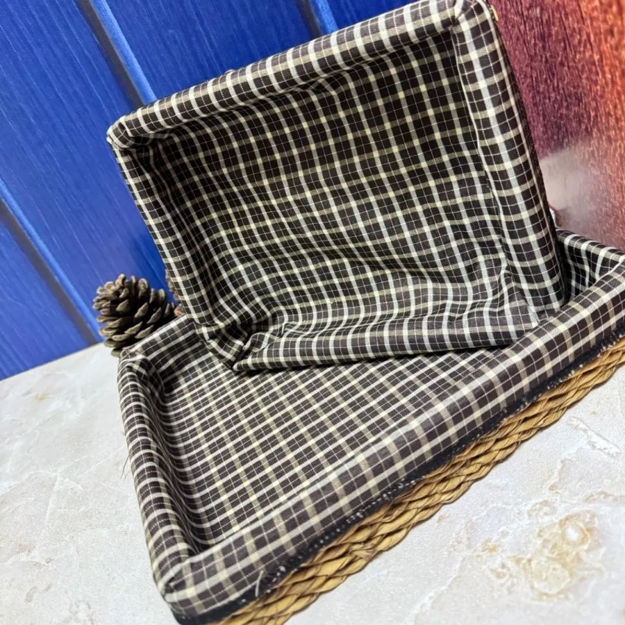 سبد نان حصیری و پارچه ای